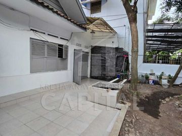 RUMAH EX HOME INDUSTRY SIAP HUNI DI AREA SAYAP SUDIRMAN BANDUNG