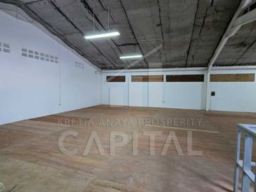 RUMAH EX HOME INDUSTRY SIAP HUNI DI AREA SAYAP SUDIRMAN BANDUNG