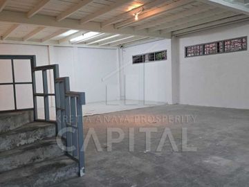 RUMAH EX HOME INDUSTRY SIAP HUNI DI AREA SAYAP SUDIRMAN BANDUNG