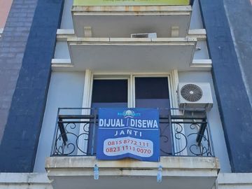 Disewakan  Ruko L'Agricola  blok AA no. 3, Gading Serpong, posisi hadap jalan raya, bebas parkir, traffic ramai.240