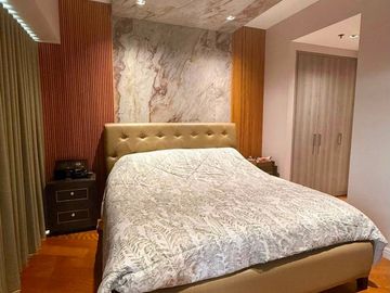 One Rockwell East 2BR for SALE