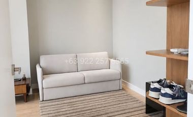 RARE BI-LEVEL PENTHOUSE |3-BR | 2 PARKING SLOTS | ONE SHANGRI-LA PLACE
