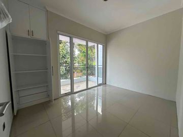 Disewakan Puri Bintaro Semi Furnish sudah renovasi siap huni
