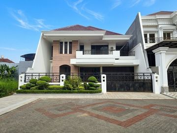Rumah Araya  STRATEGIS FURNISH MARMER JATI