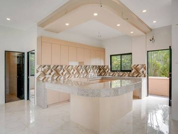FOR SALE: 360 SQM Single-Family House in Portofino Heights, Bacoor City, Cavite