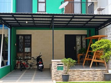DIJUAL !!! Rumah 2 lantai  Harapan Indah 2, Bekasi.