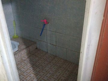 Di Sewakan KIOS MURAH Pinggir Jalan Raya Cilodong