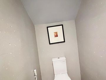Kesempatan Terakhir! Sisa 1 Unit Rumah Mewah Full Furnished di Cebongan