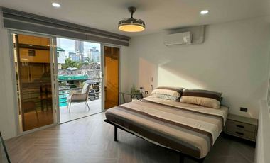 Townhome in Lahug with private and own swimming pool with view of Shangrila Cebu