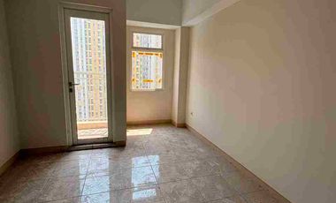 dijual studio murah di Apartemen The Springlake Summarecon Bekasi