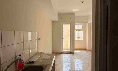dijual studio murah di Apartemen The Springlake Summarecon Bekasi