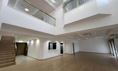 FOR SALE: 4 Bedroom Unit in Le Triomphe, Makati City