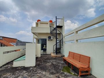 RUKO + HUNIAN MEWAH PINGGIR JALAN RAYA MT. HARYONO SEMARANG! 🏢✨