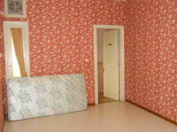 DIJUAL RUMAH STRATEGIS KONDISI BAGUS TERAWAT LOKASI DI DALAM KOMPLEK DI CINERE (YU-WR)
