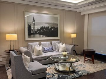 Dijual Apartemen The Peak Residence