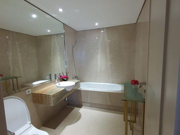 Dijual Apartemen The Peak Residence