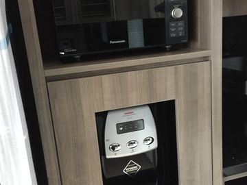 Dijual  Apartemen The Peak