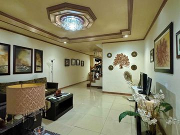 FOR SALE Fully Furnished 2-Storey Townhouse near Banawe, Quezon City