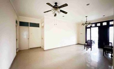 DIJUAL Rumah 2 Lantai Di Cluster terdepan Raffes Hills