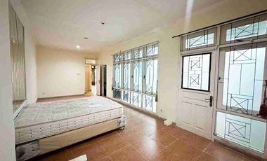 DIJUAL Rumah 2 Lantai Di Cluster terdepan Raffes Hills