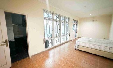 DIJUAL Rumah 2 Lantai Di Cluster terdepan Raffes Hills