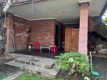 rumah semi villa luas 10 are di batubulan Gianyar