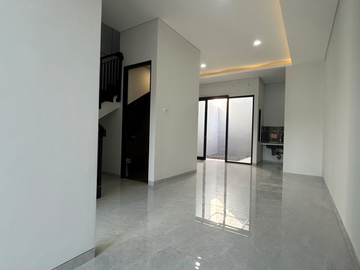 Rumah Baru Gress 2 Wisma Mukti Ada 2 Unit, Modern Minimalis, Row Jalan Lebar