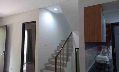 DIJUAL RUMAH 2 LANTAI DI PERUMAHAN CBD, CITRA GRAN