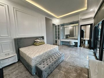 Dijual  Rumah Sektor 1A Gading Serpong Brand New Furnish Classic