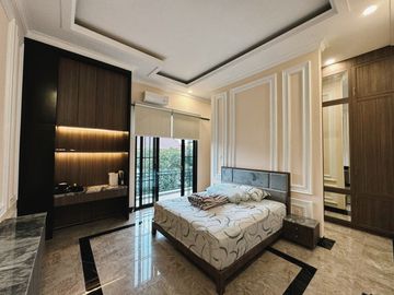 Dijual  Rumah Sektor 1A Gading Serpong Brand New Furnish Classic