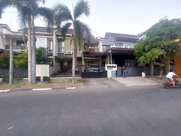 Dijual/Disewakan Rumah 2 LT Full Renovasi di Harapan Indah 2 – Cocok untuk Mess Perusahaan