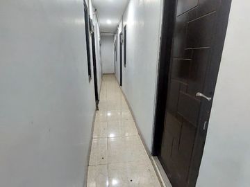 Dijual/Disewakan Rumah 2 LT Full Renovasi di Harapan Indah 2 – Cocok untuk Mess Perusahaan