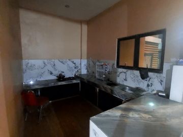 Dijual/Disewakan Rumah 2 LT Full Renovasi di Harapan Indah 2 – Cocok untuk Mess Perusahaan