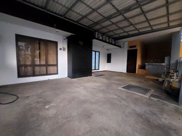 Dijual/Disewakan Rumah 2 LT Full Renovasi di Harapan Indah 2 – Cocok untuk Mess Perusahaan