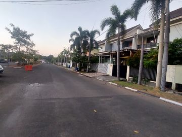 Dijual/Disewakan Rumah 2 LT Full Renovasi di Harapan Indah 2 – Cocok untuk Mess Perusahaan
