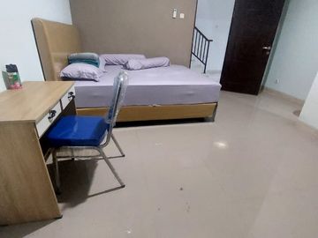 Dijual/Disewakan Rumah 2 LT Full Renovasi di Harapan Indah 2 – Cocok untuk Mess Perusahaan
