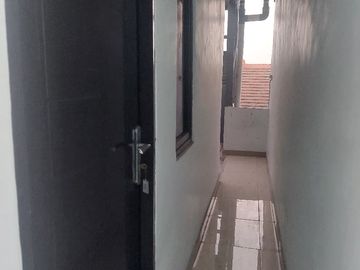 Dijual/Disewakan Rumah 2 LT Full Renovasi di Harapan Indah 2 – Cocok untuk Mess Perusahaan