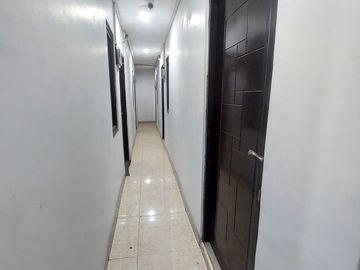 Dijual/Disewakan Rumah 2 LT Full Renovasi di Harapan Indah 2 – Cocok untuk Mess Perusahaan