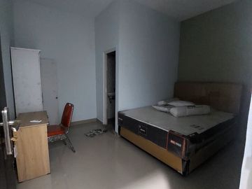 Dijual/Disewakan Rumah 2 LT Full Renovasi di Harapan Indah 2 – Cocok untuk Mess Perusahaan