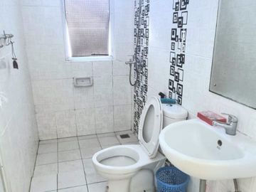 Jual Cepat Rumah 2 Lantai Lebar 6 Cluster Laseine, Cakung, Jakarta Timur, 024