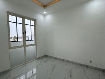 RUMAH GRAND ISLAND PAKUWON CITY, MINIMALIS , Hadap Selatan