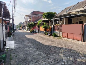 Rumah Dijual Dekat Alun-Alun Kota Malang Dalam Perumahan One Gate