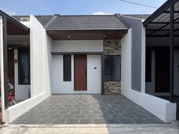 Rumah Minimalis Mustofa House 2 Kukusan, 7 Menit ke Ui, Dekat Tol