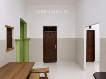 Rumah SHM di Koja Jakarta Utara – LT 200m², 5 Kamar Tidur, Ada Warung, Cocok Hunian & Usaha