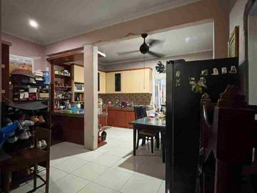 Dijual Rumah Mewah Full Furnished Islamic Village Kelapa Dua Tangerang
