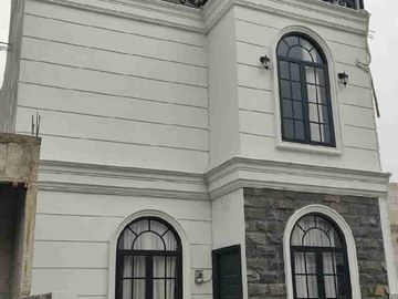 Dijual Rumah Classic Modern 2 Lantai + Rooftop di Cilangkap, Cipayung, Jakarta Timur