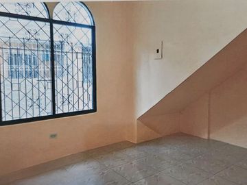 Venta casa rentera en ciudadela Floresta 1, sur de Guayaquil