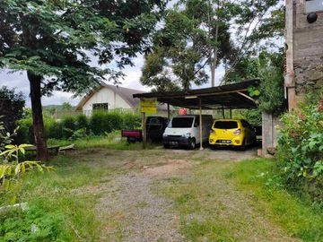 dijual tanah di Cibogo Bogor, cocok utk dibangun villa, udara sejuk, adem. dekat jalan utama jalur puncak,
