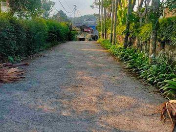 dijual tanah di Cibogo Bogor, cocok utk dibangun villa, udara sejuk, adem. dekat jalan utama jalur puncak,