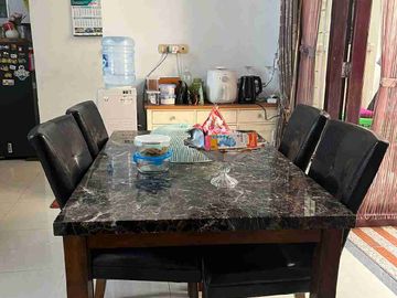 DiJual CEPAT Rumah di Harapan Indah 1 Bekasi